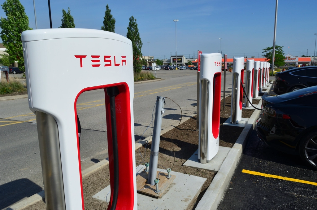 Tesla Supercharger, Location unknown, June