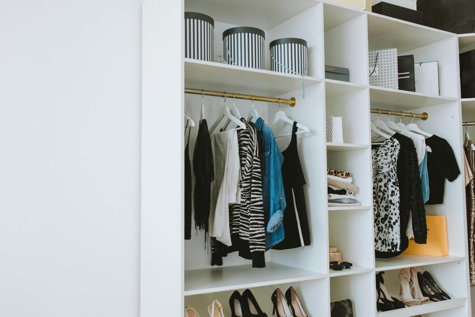 10 tips para organizar tu clóset como una profesional - Dany Tips