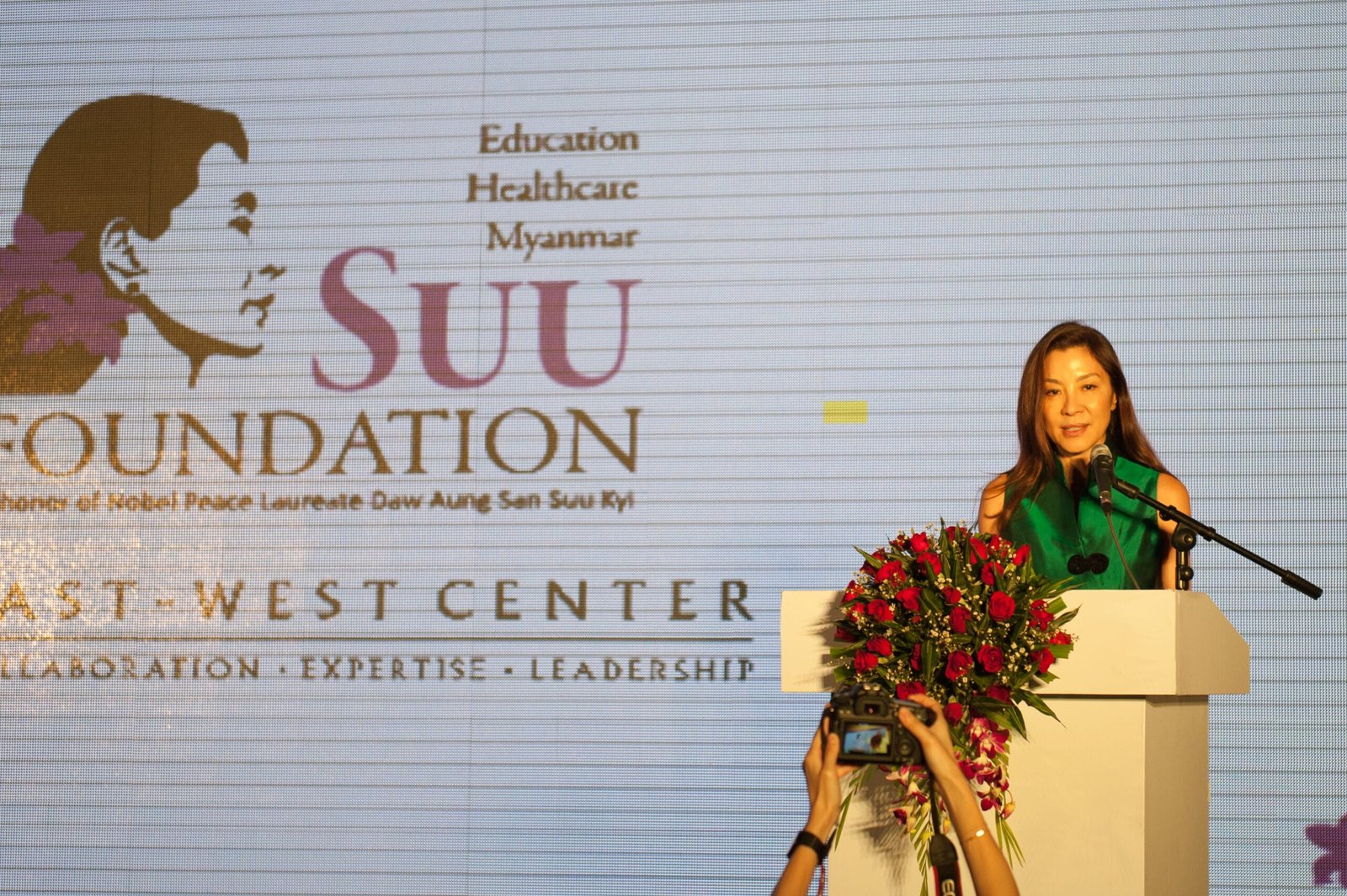 Michelle Yeoh reacciona a la exclusión de Wicked: For Good en los Oscar