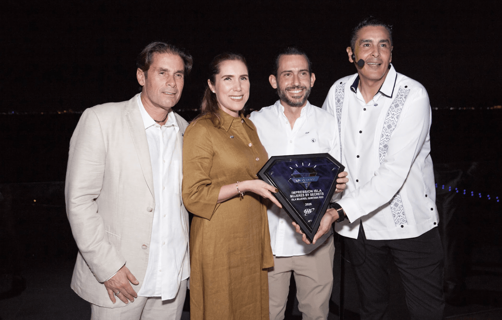 Impression Isla Mujeres alcanza la cima del lujo con la placa AAA Cinco Diamantes