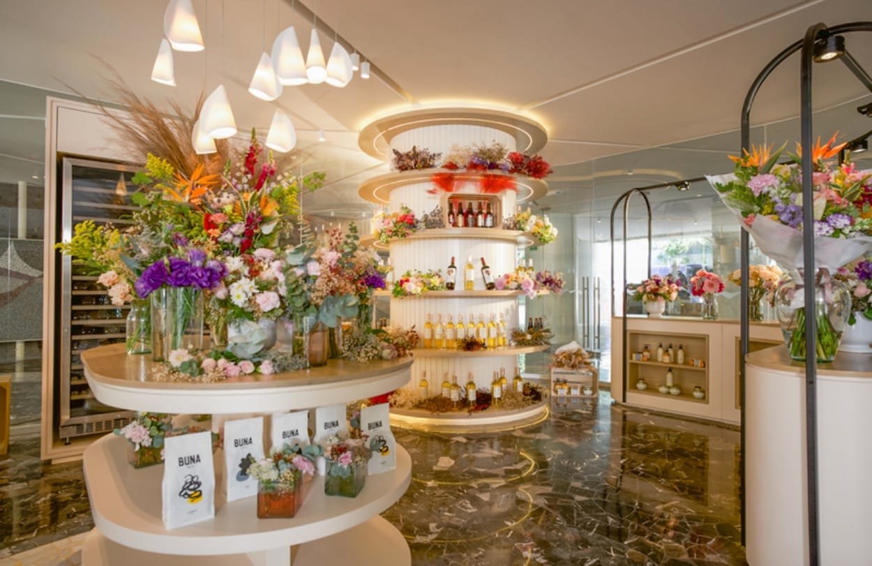 Mondrian Condesa celebra la primavera con arte, pilates lunar y brunch con música en vivo